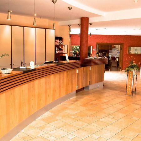 Lavital Sport- & Wellness Hotel Wesendorf Buitenkant foto