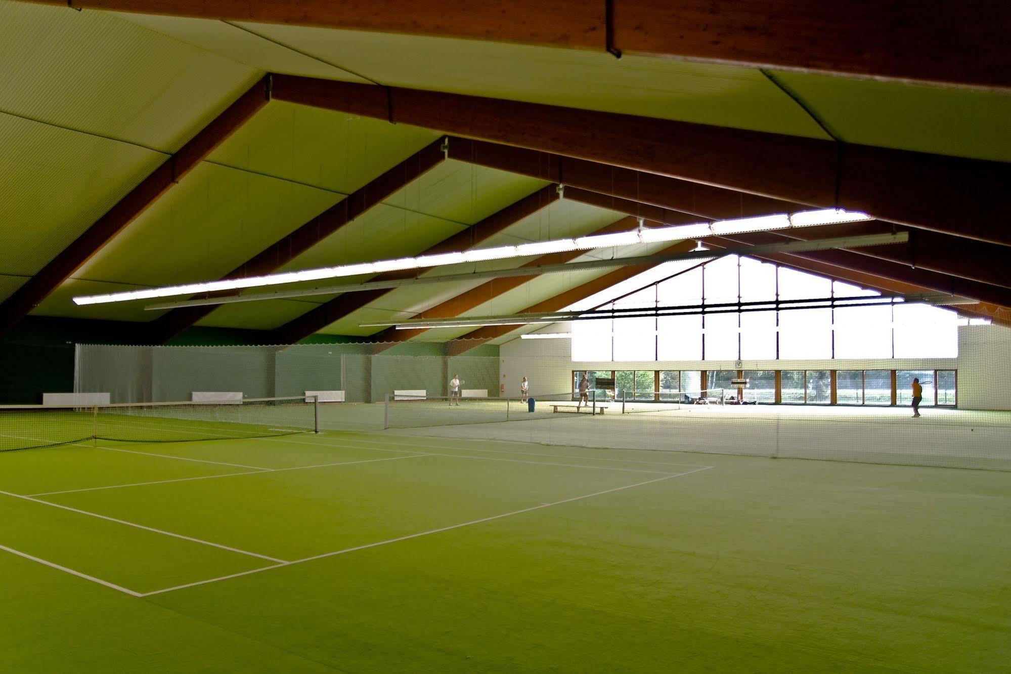 Lavital Sport- & Wellness Hotel Wesendorf Buitenkant foto